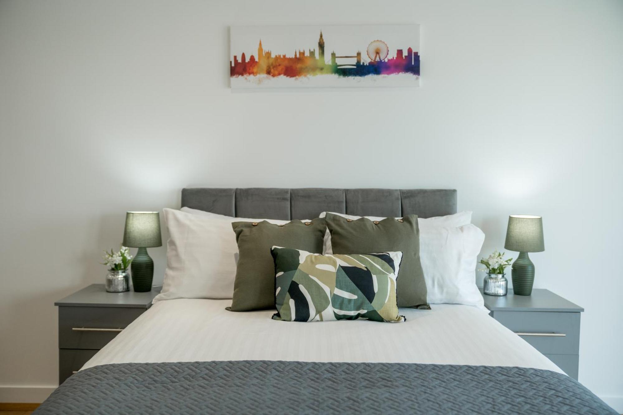 Skyvillion - London River Thames Top Floor Apartments By Woolwich Ferry, Mins To London Excel, O2 Arena , London City Airport With Parking Екстериор снимка