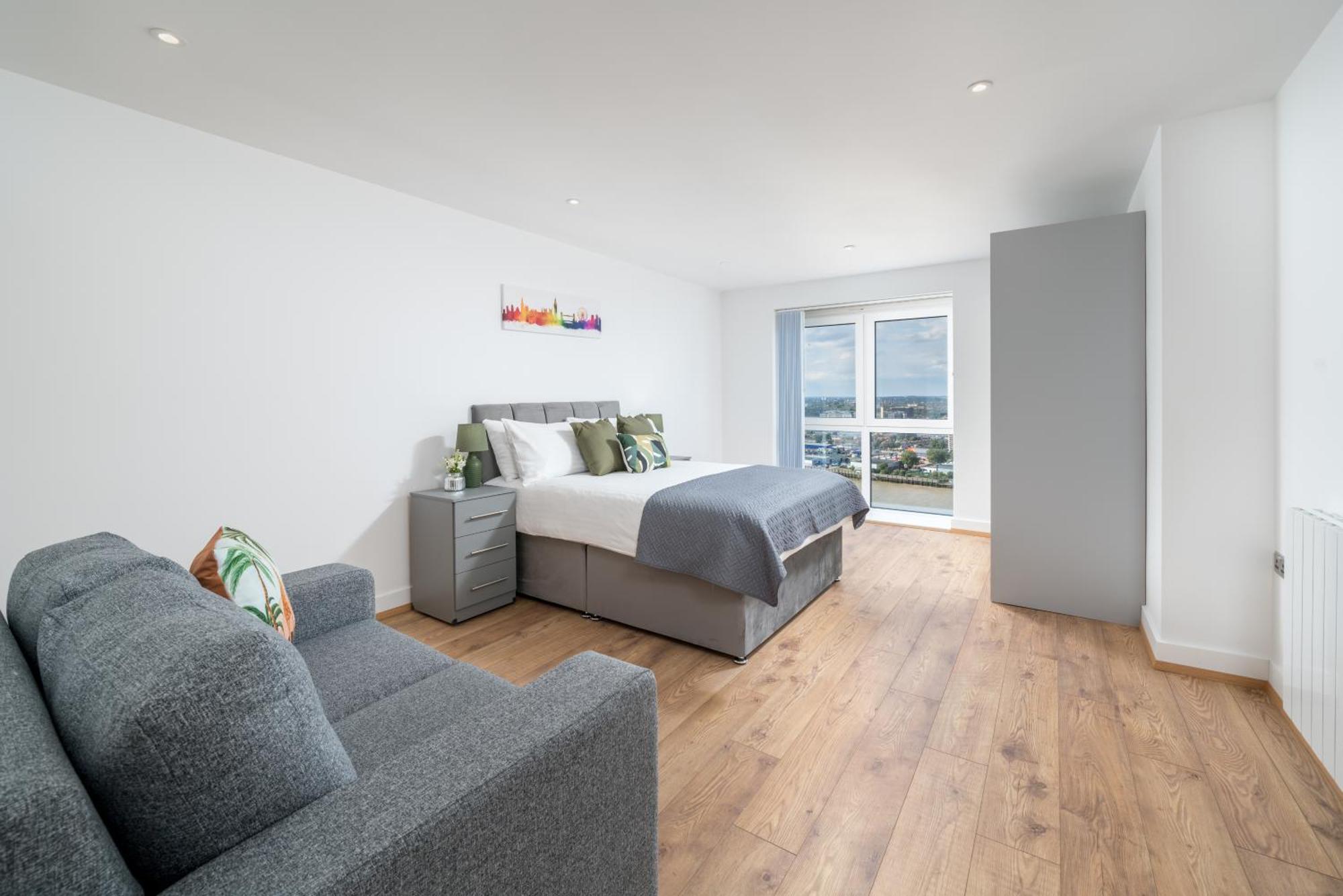 Skyvillion - London River Thames Top Floor Apartments By Woolwich Ferry, Mins To London Excel, O2 Arena , London City Airport With Parking Екстериор снимка