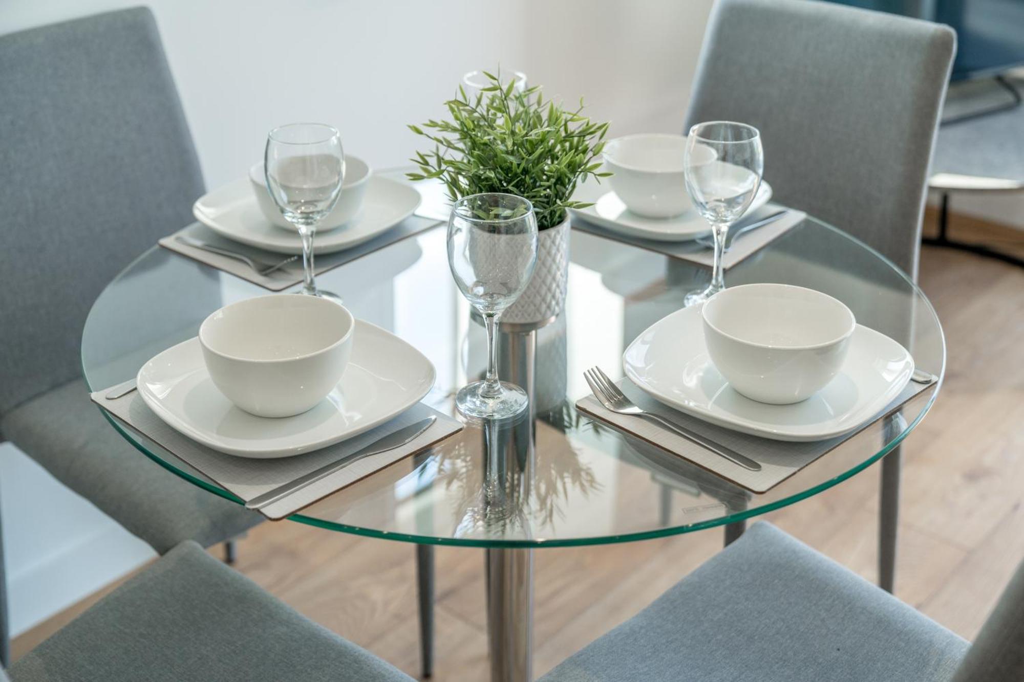 Skyvillion - London River Thames Top Floor Apartments By Woolwich Ferry, Mins To London Excel, O2 Arena , London City Airport With Parking Екстериор снимка