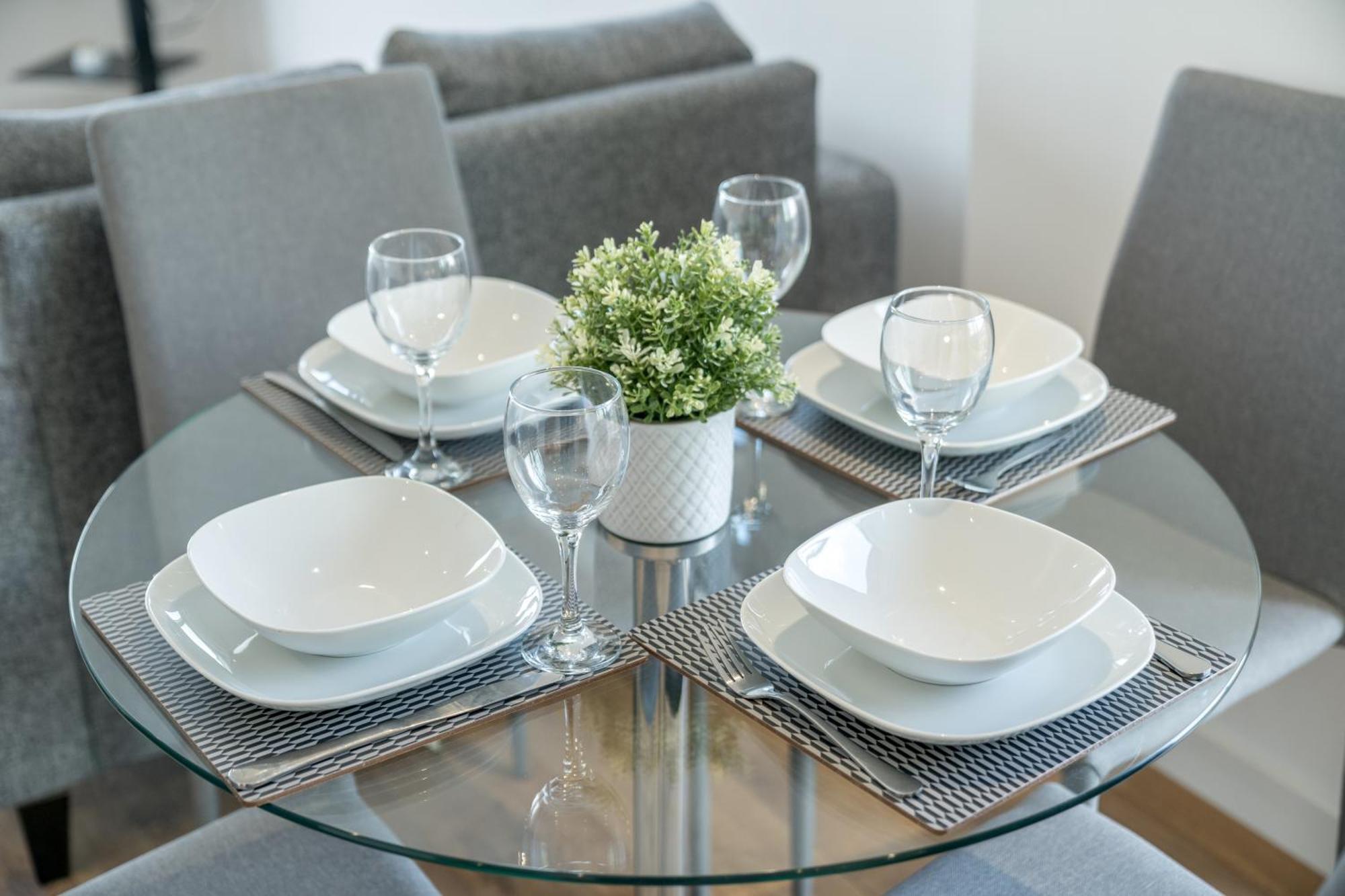 Skyvillion - London River Thames Top Floor Apartments By Woolwich Ferry, Mins To London Excel, O2 Arena , London City Airport With Parking Екстериор снимка